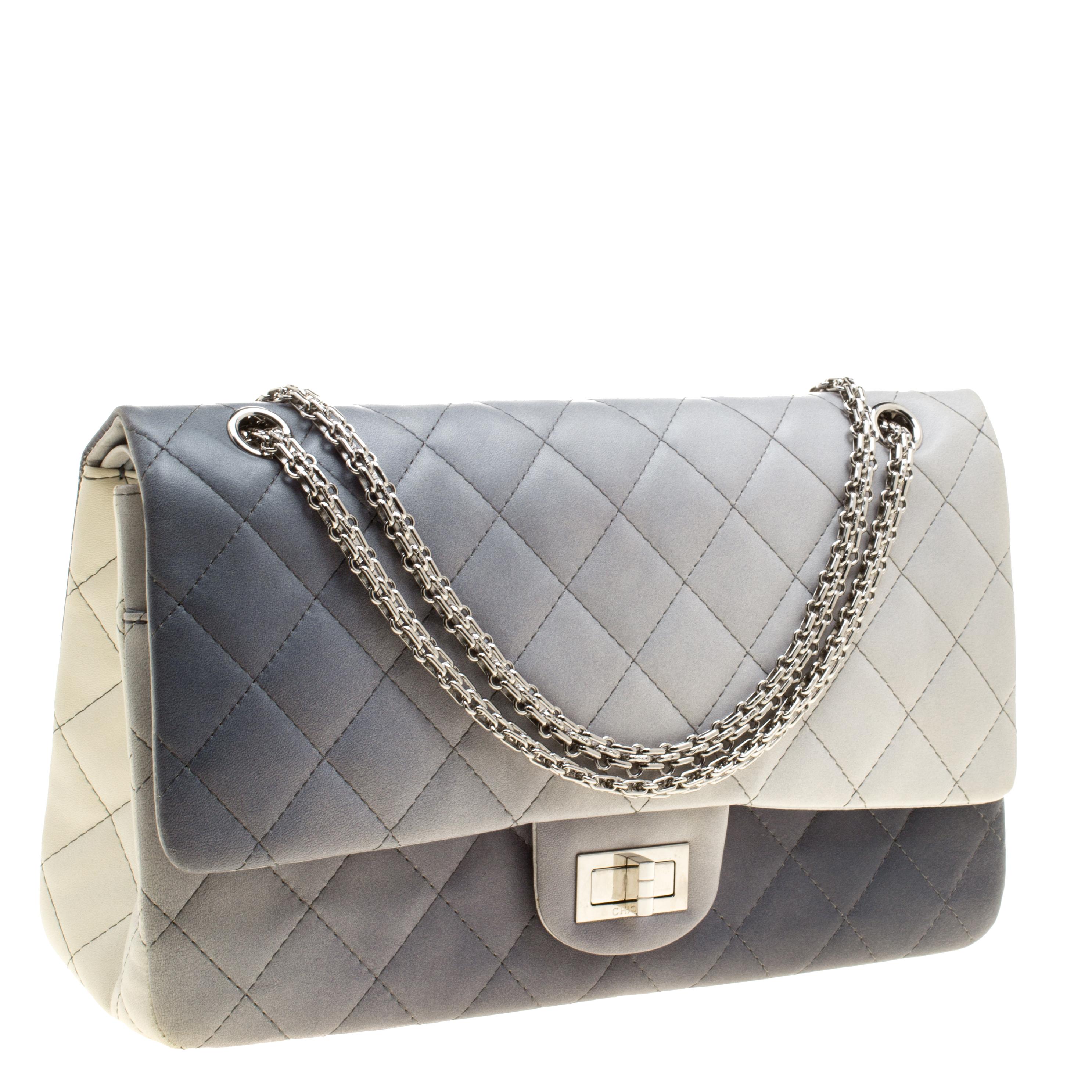 Chanel Multicolor Quilted Leather Reissue 2.55 Classic 227 Flap Bag In Excellent Condition In Dubai, Al Qouz 2