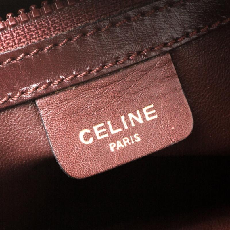 Celine Dark Burgundy Leather Vintage Crossbody Bag In Good Condition In Dubai, Al Qouz 2