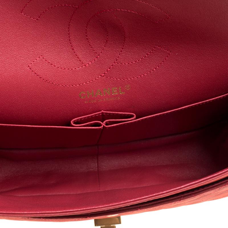 Chanel Red Quilted Leather Reissue 2.55 Classic 226 Flap Bag In Good Condition In Dubai, Al Qouz 2