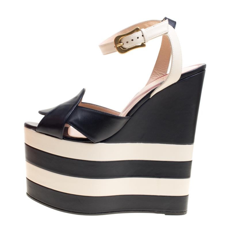 Gucci Navy Blue/White Leather Sally Ankle Strap Platform Wedge Sandals Size 37.5 In New Condition In Dubai, Al Qouz 2