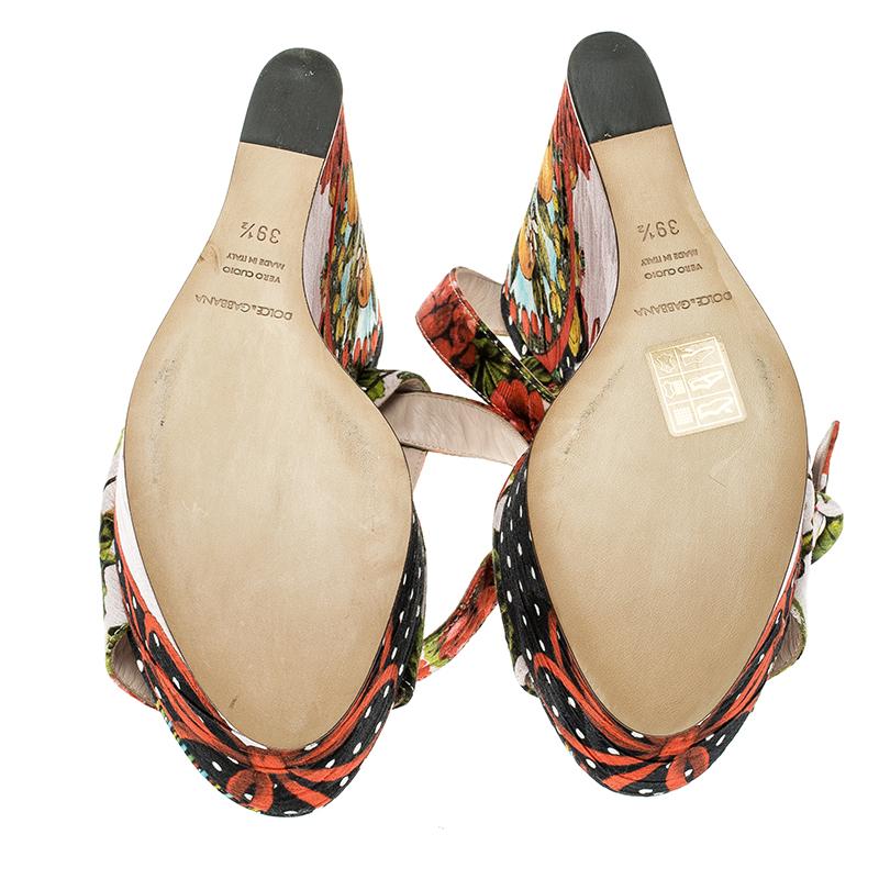 Dolce and Gabbana Multicolor Printed Brocade Peep Toe Ankle Wrap Wedge Sandals S In Excellent Condition In Dubai, Al Qouz 2