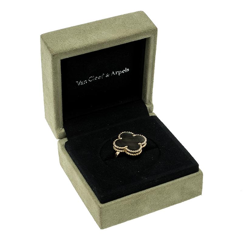 Contemporary Van Cleef & Arpels Magic Alhambra Grey Mother of Pearl 18k Yellow Gold Ring Size
