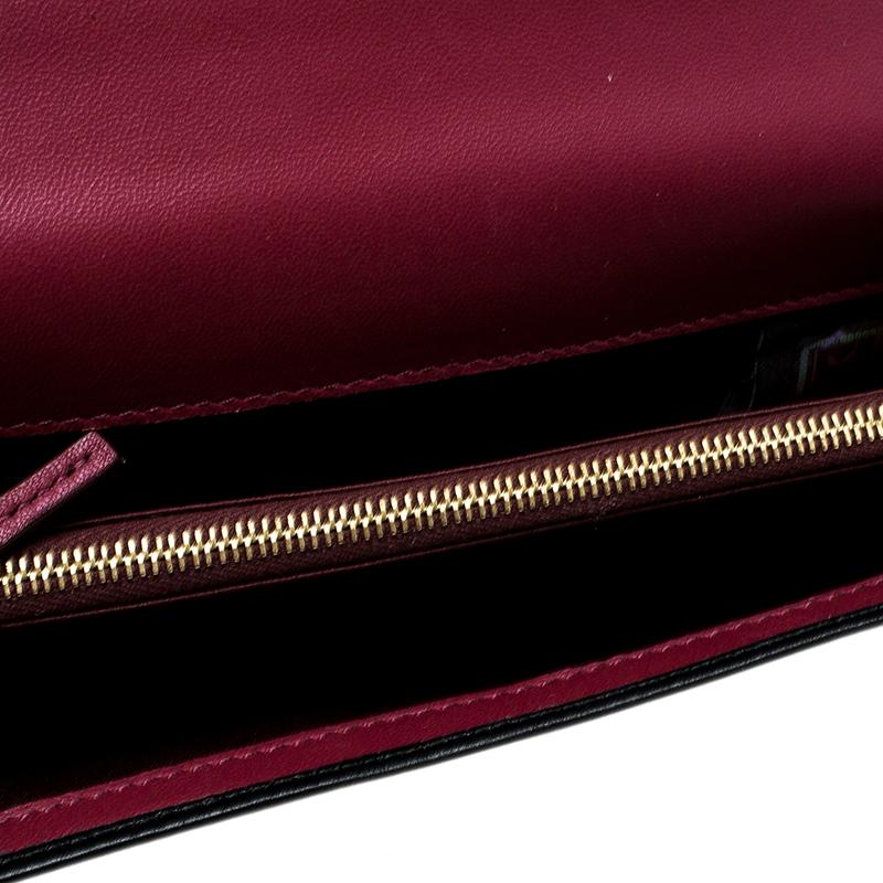 Fendi Black Leather Peekaboo Long Wallet In Good Condition In Dubai, Al Qouz 2