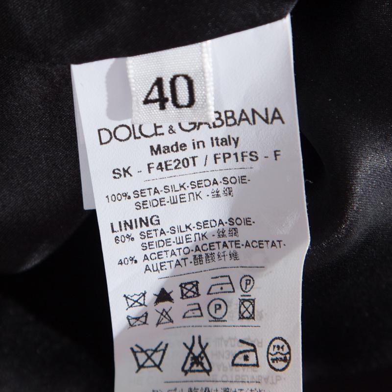 Dolce and Gabbana Monochrome Marilyn Monroe Face Print Silk Pleated Skirt S In Good Condition In Dubai, Al Qouz 2