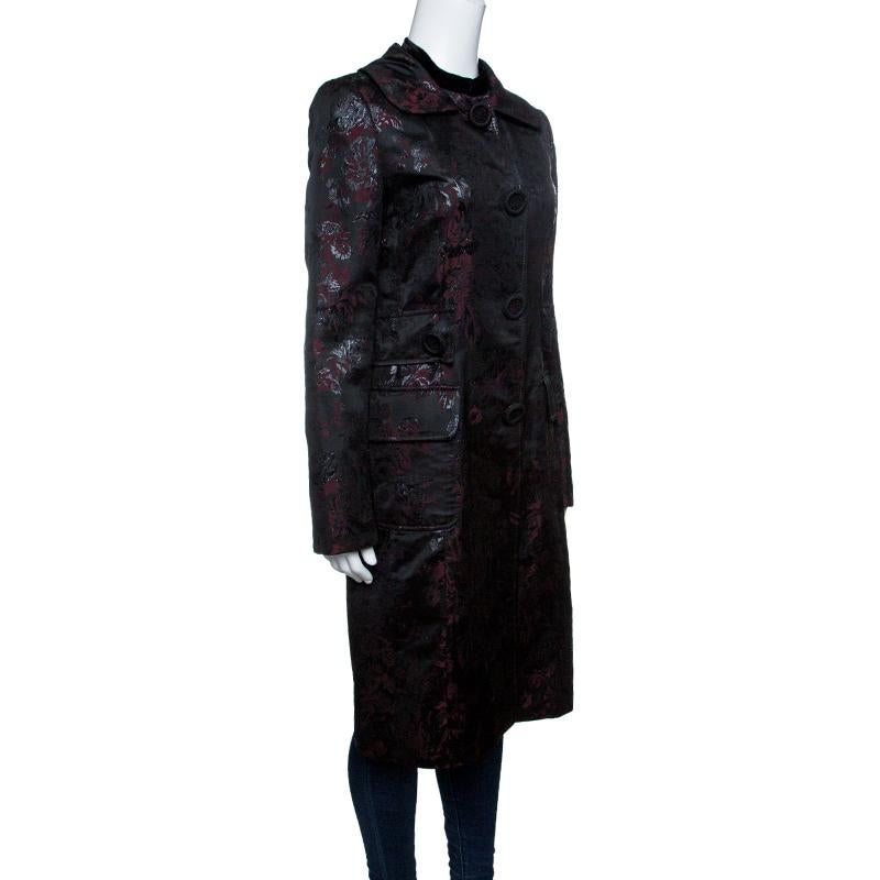 Dolce And Gabbana Black and Burgundy Metallic Floral Jacquard Long Coat M In Good Condition In Dubai, Al Qouz 2