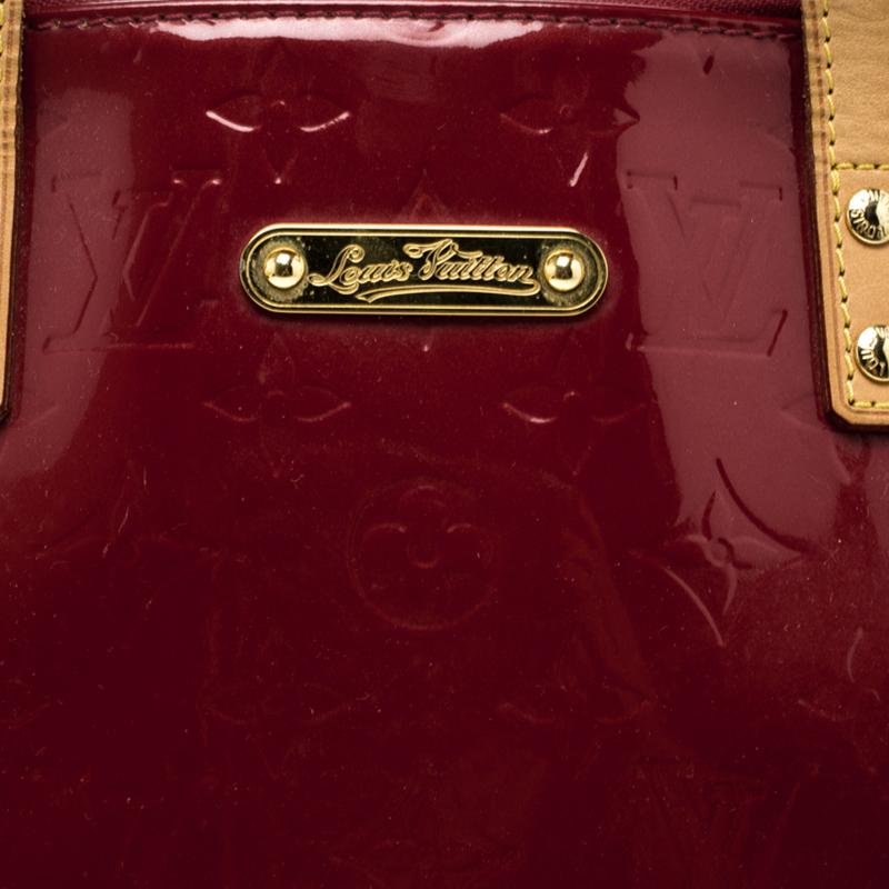 Louis Vuitton Red Monogram Vernis Bellevue PM Bag In Good Condition In Dubai, Al Qouz 2
