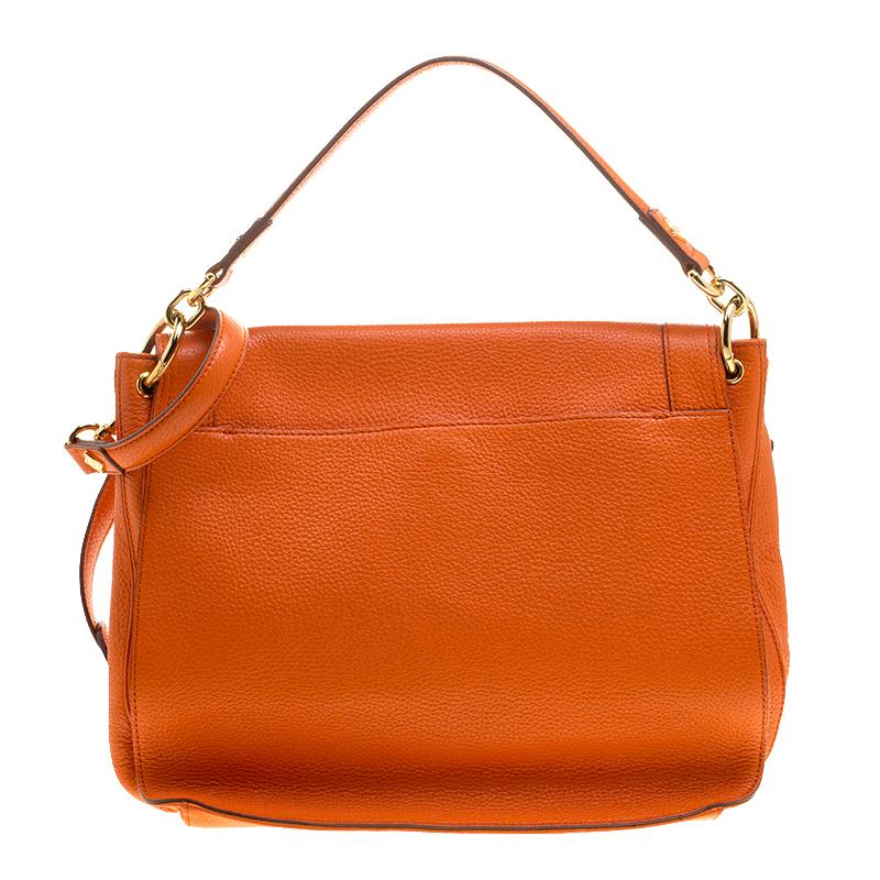 MCM Orange Leather Shoulder Bag In Excellent Condition In Dubai, Al Qouz 2