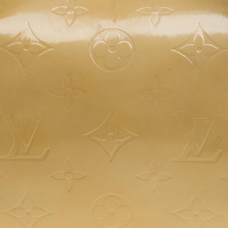 Louis Vuitton Beige Monogram Vernis Bedford Bag In Good Condition In Dubai, Al Qouz 2