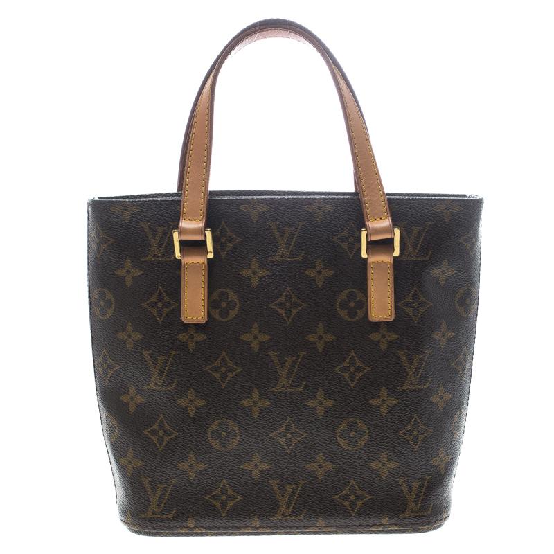 Louis Vuitton's handbags are popular owing to their high style and functionality. This Vavin PM bag, like all the other handbags, is durable and stylish. Crafted from monogram canvas, the bag can be paraded using the top handles. It is complete with