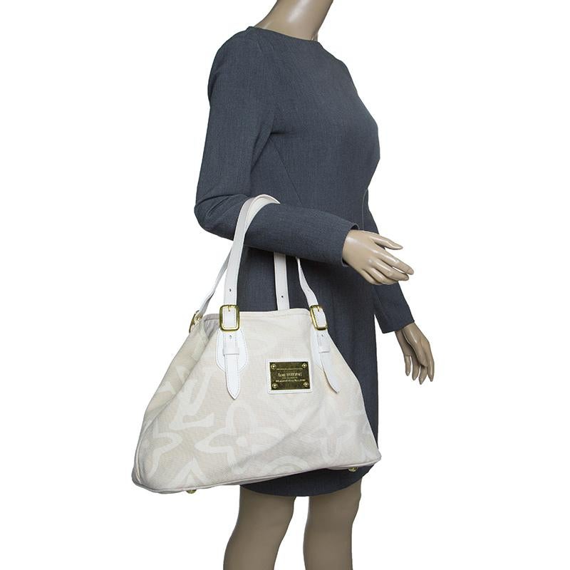 Louis Vuitton Beige Limited Edition Tahitienne Cabas PM Bag In Good Condition In Dubai, Al Qouz 2