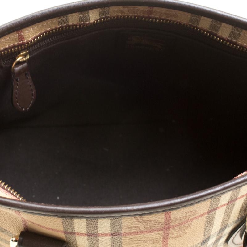 Burberry Beige/ Dark Brown Haymarket Check PVC and Leather Regent Tote In Good Condition In Dubai, Al Qouz 2