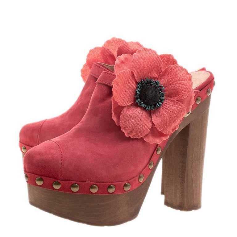 Chanel Red Suede Camellia Embellished Wooden Clogs Size 40 For Sale at ...