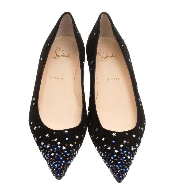 Covered in soft suede, these will be an elegant addition to your wardrobe. Any causal outfit will pair perfectly well with this pair of black Christian Louboutin flats. They feature pointed toes, little heels and tiny crystal and star