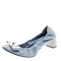 Fendi Powder Blue Patent Leather Bow Detail Block Heel Scrunch Pumps Size 37.5