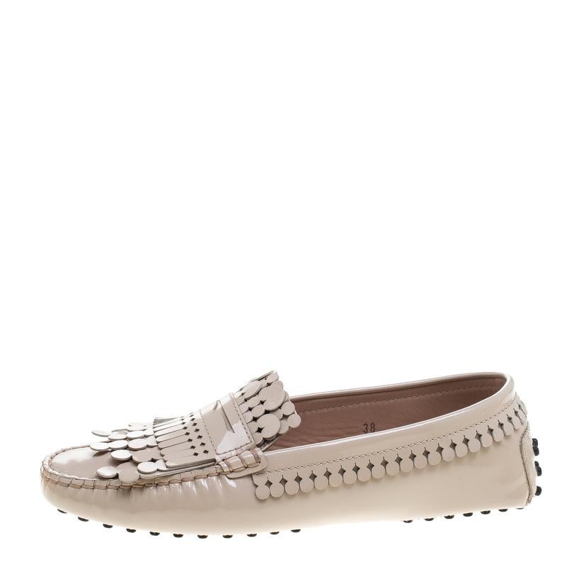 Tod's Beige Patent Leather Gommini Heaven Fringe Penny Loafers Size 38 3