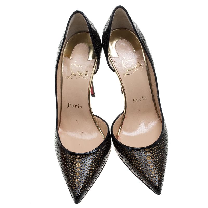 Skilfully crafted from leather in a D'orsay style with pointed toes, these Christian Louboutin pumps come ready to give you a high-fashion experience. The rich pumps, with sharp-cut toplines and laser cuts all over, are balanced on 10.5 cm heels and
