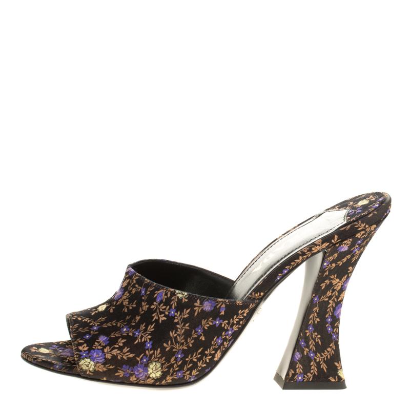 Prada Black Floral Silk Brocade Mule Sandals Size 39 3
