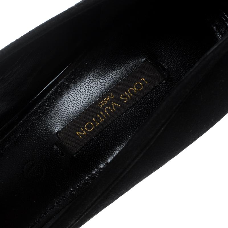 Louis Vuitton Black Suede Kimono Open Toe Platform Pumps Size 36.5 In Good Condition In Dubai, Al Qouz 2