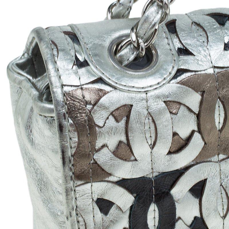 Chanel Metallic Silver Leather CC Cutout Flap Handbag 6