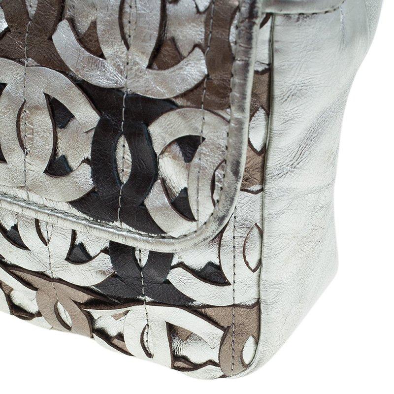 Chanel Metallic Silver Leather CC Cutout Flap Handbag 8