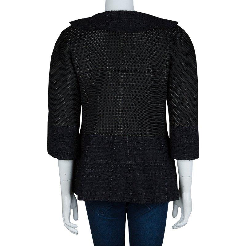 Chanel Black Textured Pearl Button Jacket L In New Condition In Dubai, Al Qouz 2