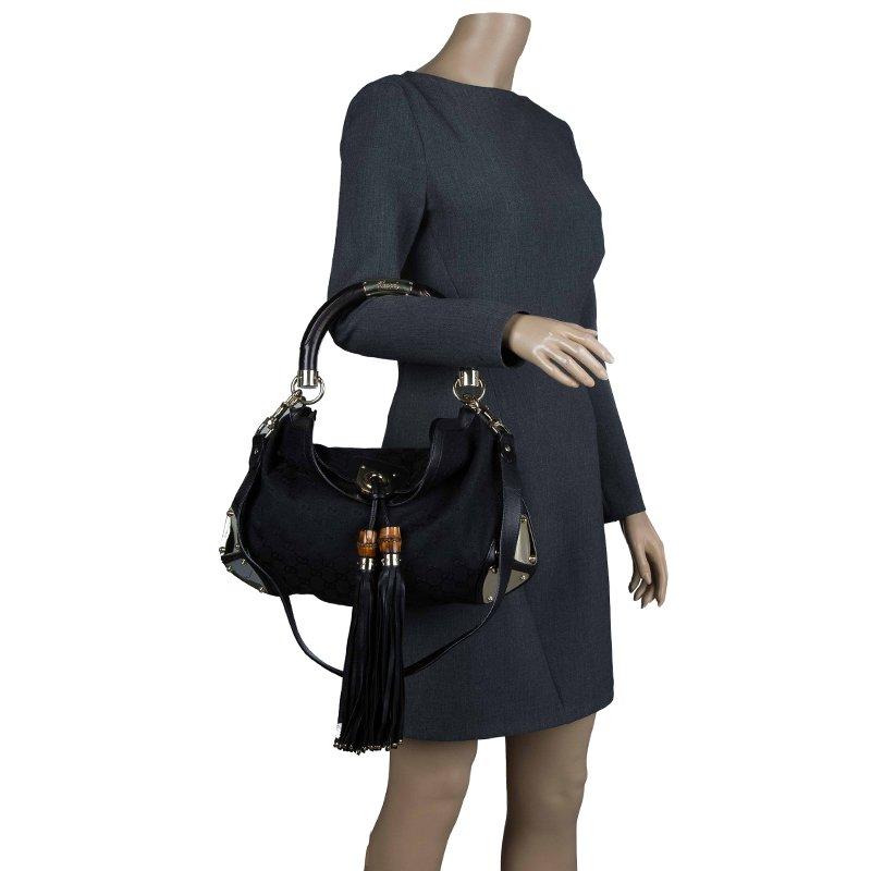 Gucci Black GG Canvas Medium Indy Top Handle Bag In Good Condition In Dubai, Al Qouz 2