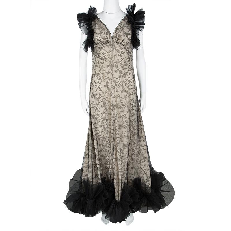 Alexander McQueen Black and Flesh Lace Ruffle Trim Sleeveless Gown M In Good Condition In Dubai, Al Qouz 2