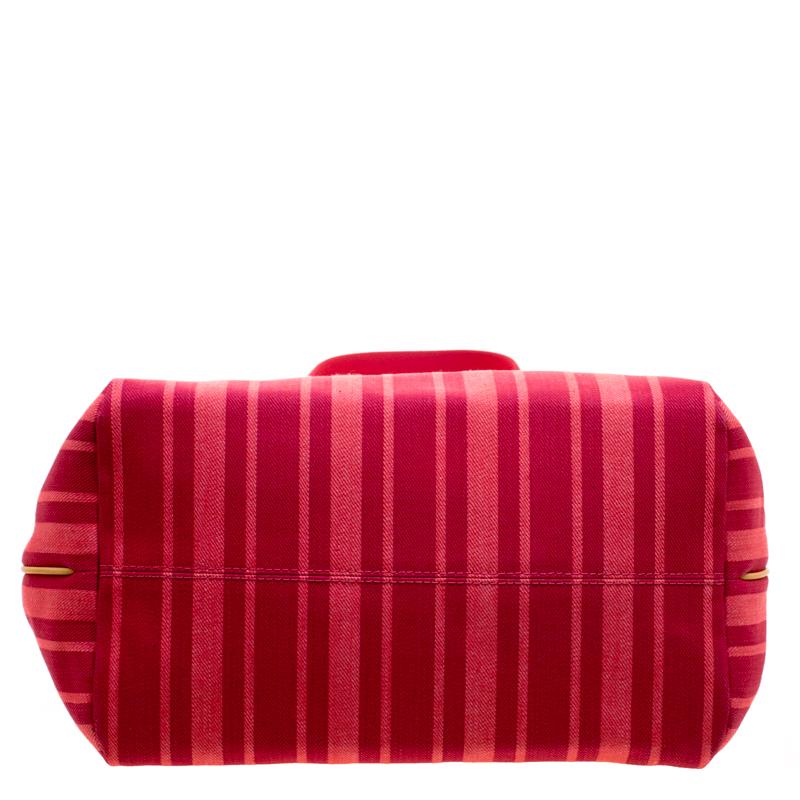 Louis Vuitton Rouge Grenadine Denim Striped Articles De Voyage Bag In Excellent Condition In Dubai, Al Qouz 2