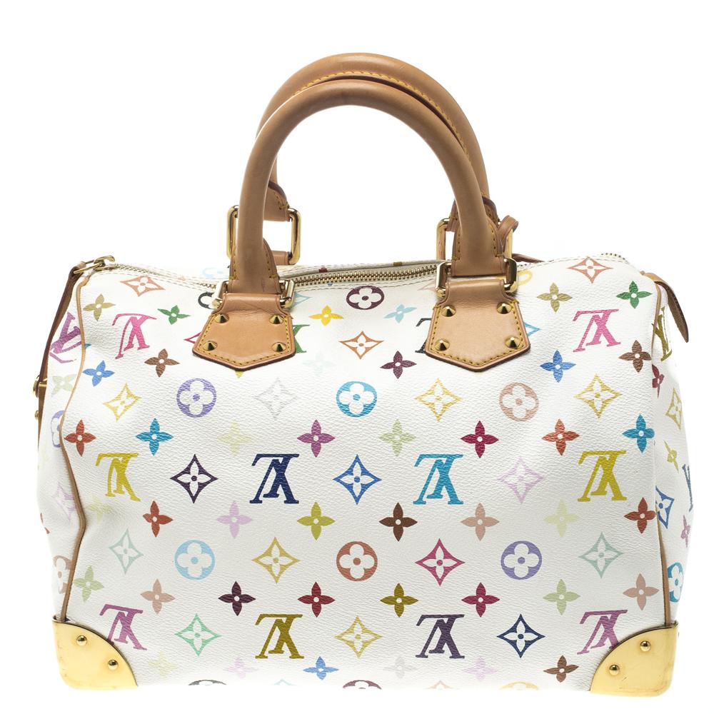 A traditional style that takes you back to the 1960’s, the Speedy was one of the first bags made by Louis Vuitton for everyday use. White in color, the bag is crafted from LV’s signature multicolor monogram canvas. It has gold tone hardware and