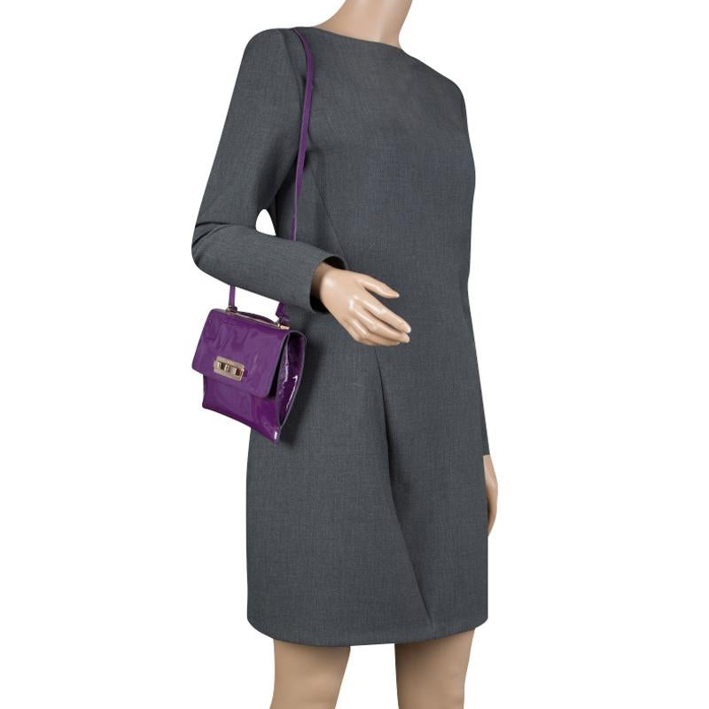 Salvatore Ferragamo Purple Patent Leather Shoulder Bag In New Condition In Dubai, Al Qouz 2