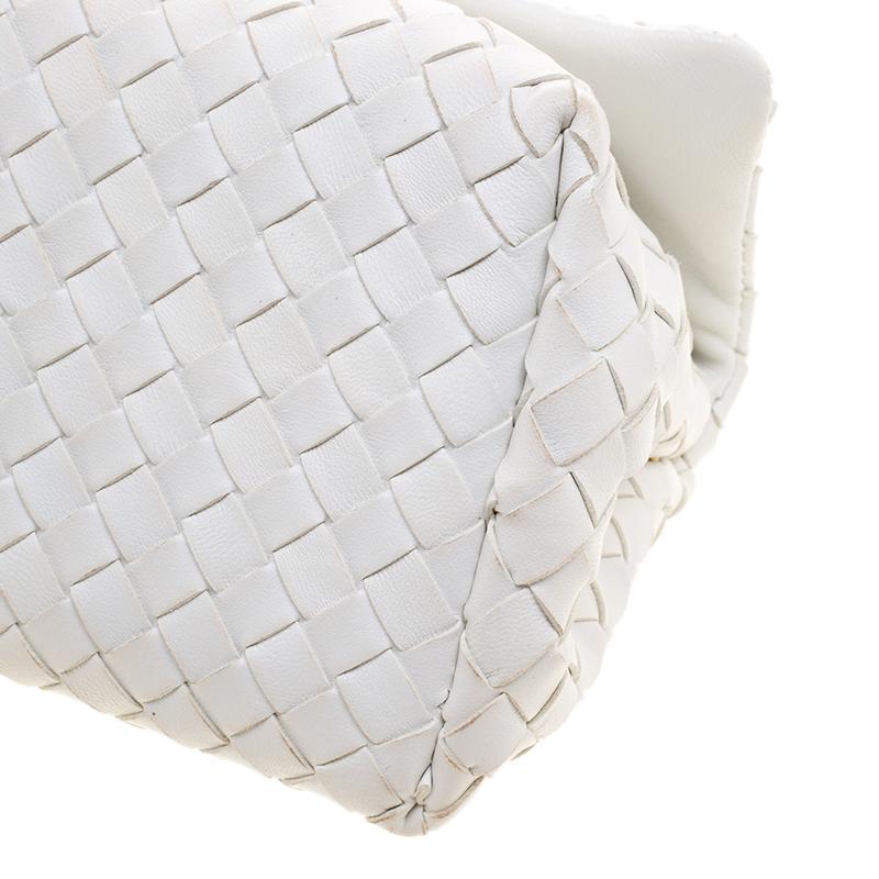 Women's Bottega Veneta White Intrecciato Leather Clutch