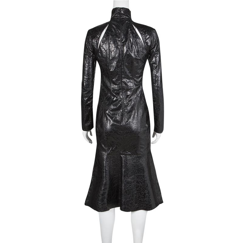 Gucci Black Crackled Patent Leather Cut Out Back Detail Long Sleeve Dress S In Good Condition In Dubai, Al Qouz 2