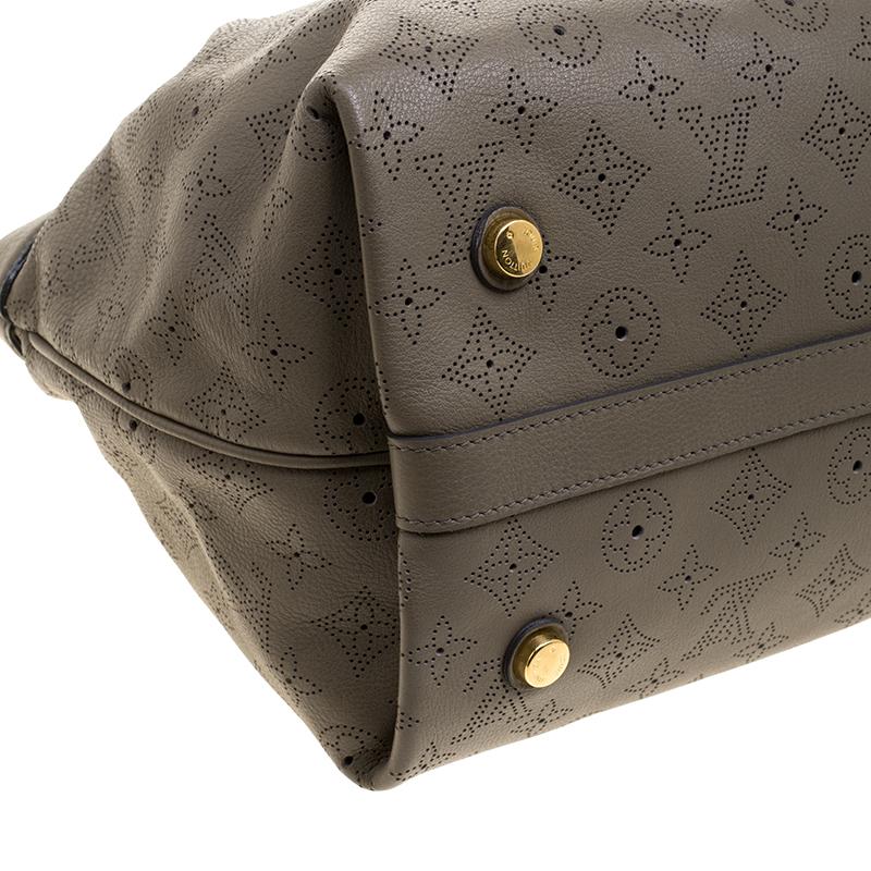 Louis Vuitton Taupe Monogram Mahina Leather Cirrus PM Bag 4