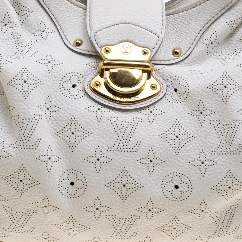Louis Vuitton White Monogram Mahina Leather Solar PM Bag In Good Condition In Dubai, Al Qouz 2