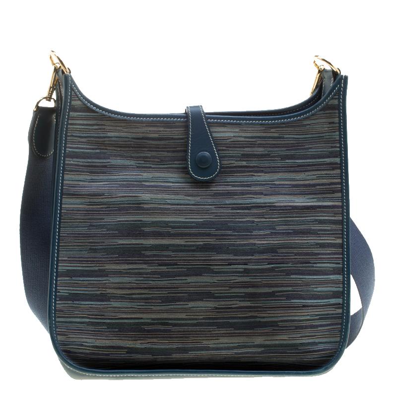 Hermes is a brand that delivers designs with art and creativity and this Evelyne I is just another proof. It is a design that is widely popular and coveted by Hermes lovers around the world. Finely crafted from leather in vibrato stripes, and held