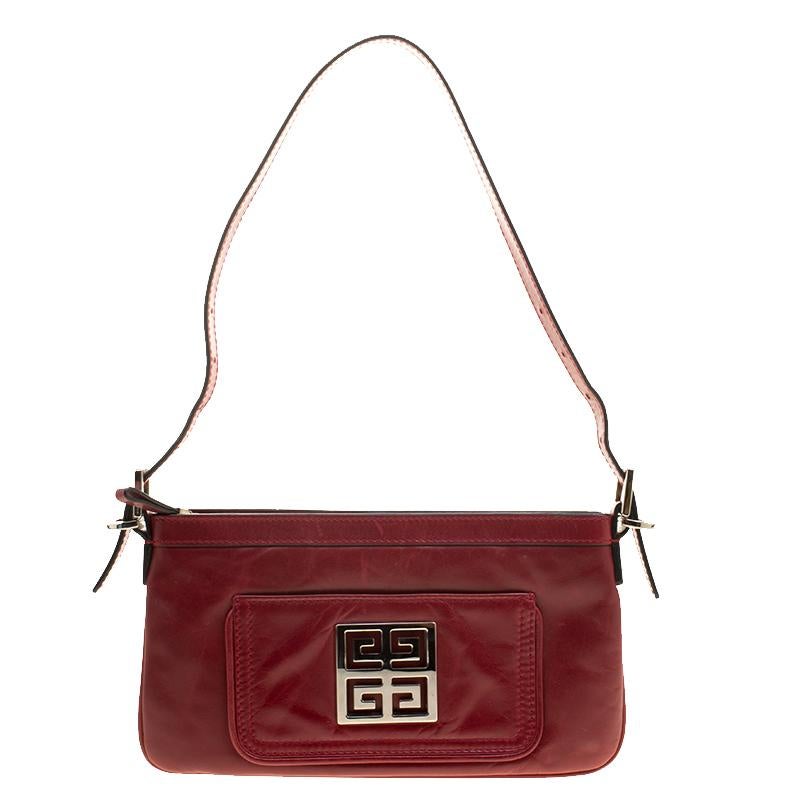 Givenchy Red Leather Logo Shoulder bag In Good Condition In Dubai, Al Qouz 2