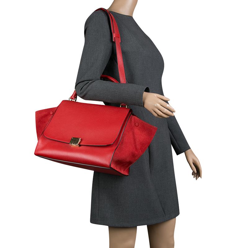 Celine Red Leather and Suede Medium Trapeze Bag In Good Condition In Dubai, Al Qouz 2