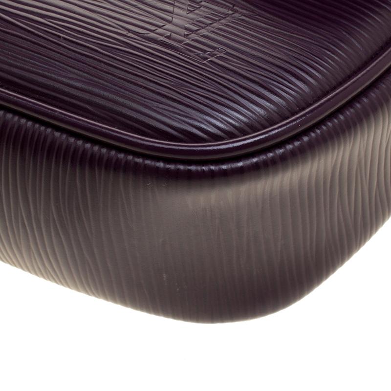 Louis Vuitton Cassis Epi Leather Montaigne Clutch Bag 5