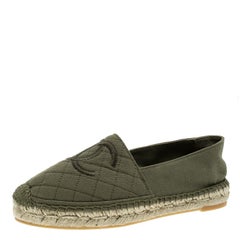 Chanel Green Quilted Canvas CC Espadrilles Size 37