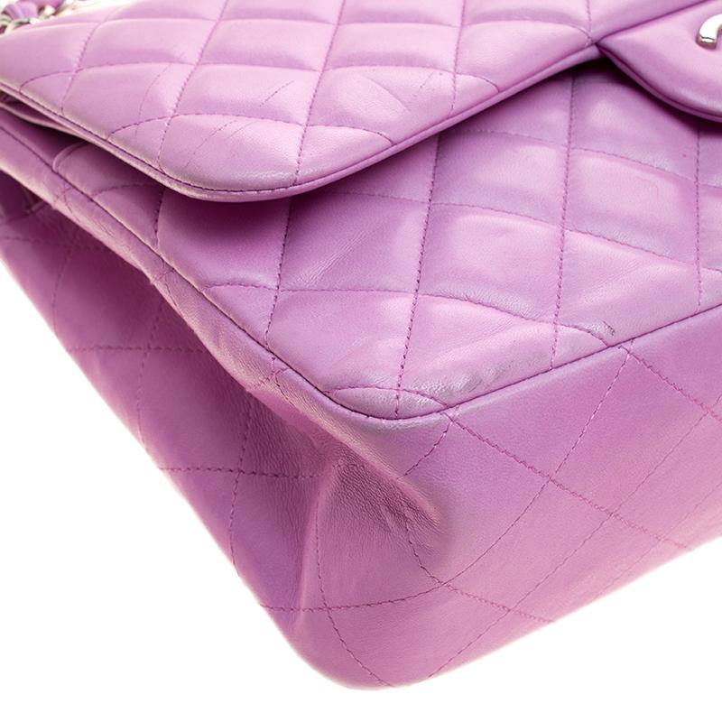 Chanel Lilac Quilted Leather Jumbo Classic Double Flap Bag In Good Condition In Dubai, Al Qouz 2