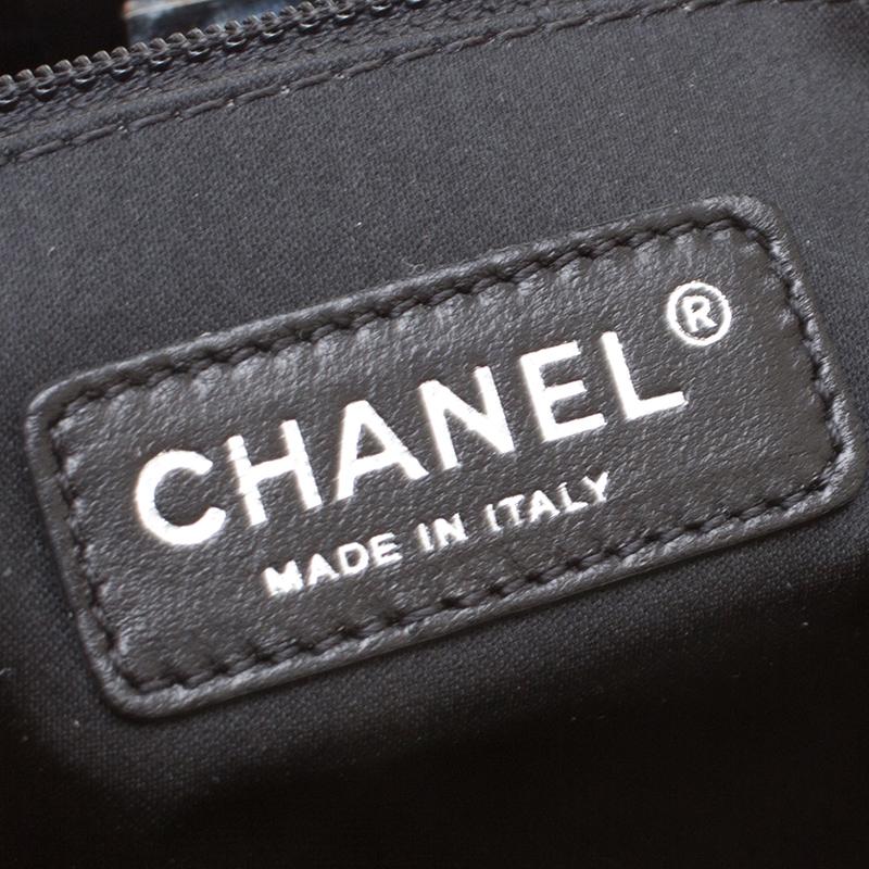 Women's Chanel Black/Silver Stripe Sequins Reissue Shoulder Bag