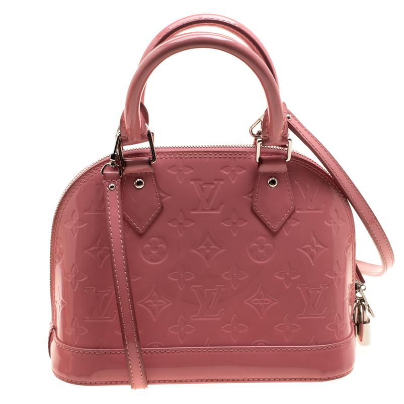 Out of all the irresistible handbags from Louis Vuitton, the Alma is the most structured one. First introduced in 1934 by Gaston-Louis Vuitton, the Alma is a classic that has received love from icons like Jackie O and Audrey Hepburn. This piece