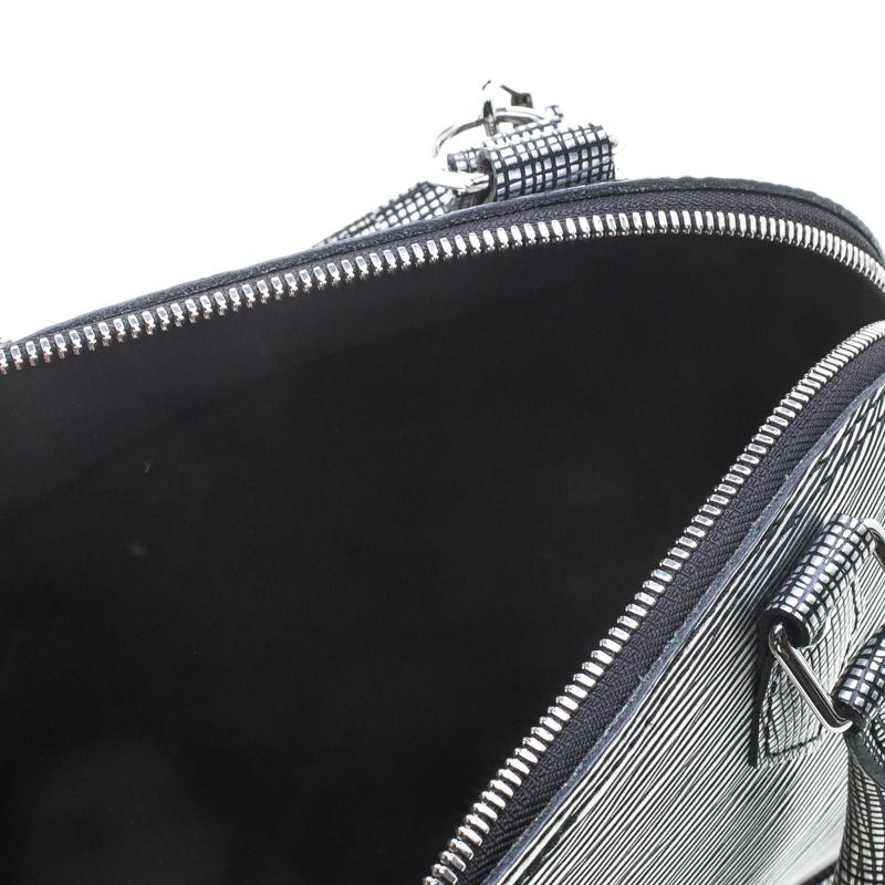 Louis Vuitton Metallic Silver Epi Leather Alma BB Bag In Good Condition In Dubai, Al Qouz 2