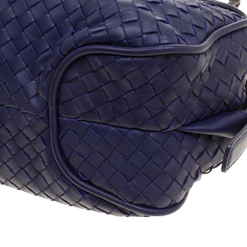 Bottega Veneta Purple Intrecciato Leather Medium Flap Shoulder Bag In Good Condition In Dubai, Al Qouz 2