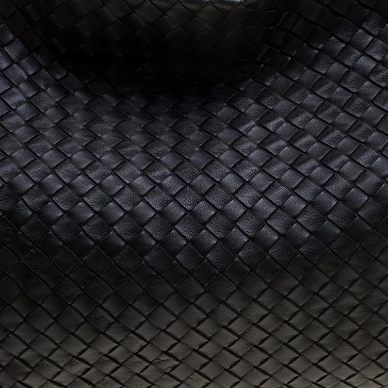 Bottega Veneta Black Intrecciato Leather Tote In Good Condition In Dubai, Al Qouz 2