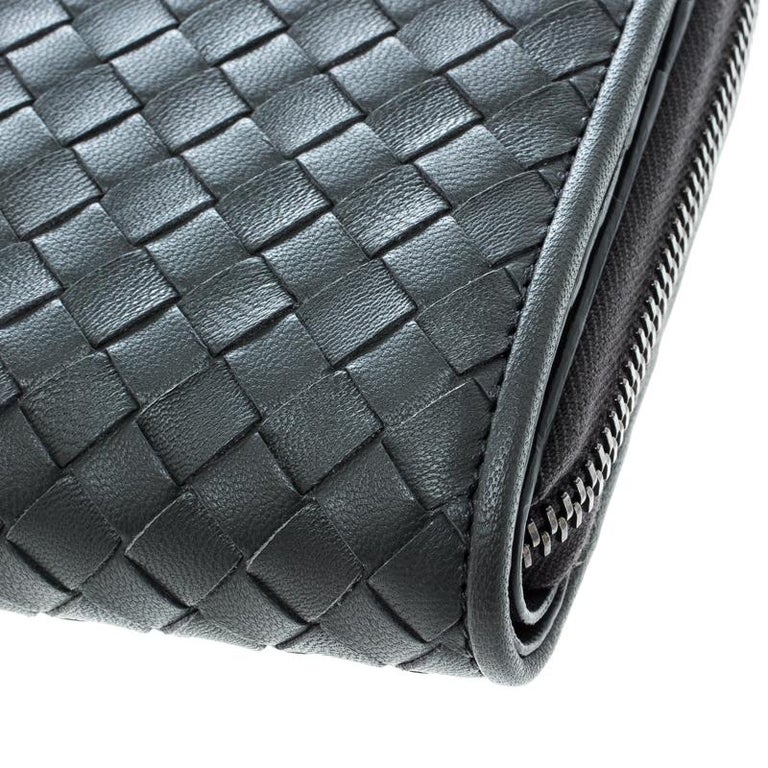 Bottega Veneta Grey Intrecciato Leather Zip Around Wallet For Sale at ...