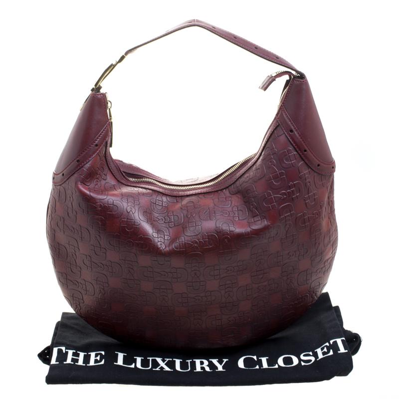 Gucci Burgundy Horsebit Embossed Leather Buckle Hobo In Good Condition In Dubai, Al Qouz 2