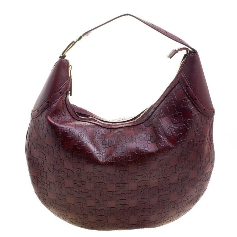 Gucci Burgundy Horsebit Embossed Leather Buckle Hobo For Sale at 1stdibs