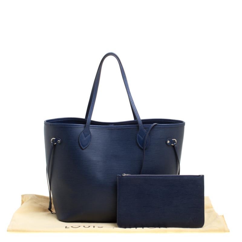 Women's Louis Vuitton Blue Marine Epi Leather Neverfull MM Bag