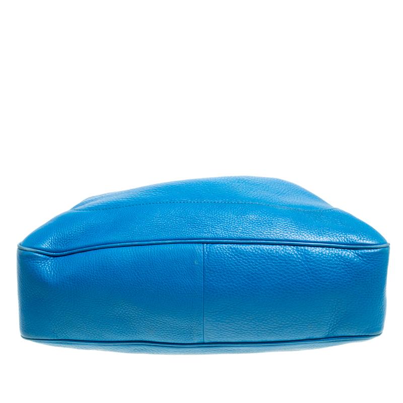 Gucci Blue Leather Medium Diana Bamboo Shoulder Bag In Good Condition In Dubai, Al Qouz 2